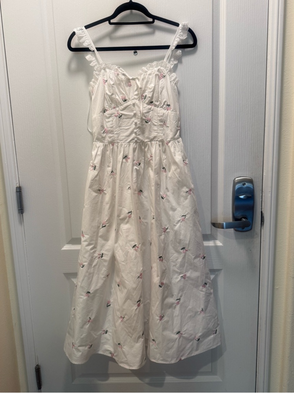 Jacquie The Label Cherie Waisted Midi Dress in White Floral Size S NWT - Picture 6 of 9